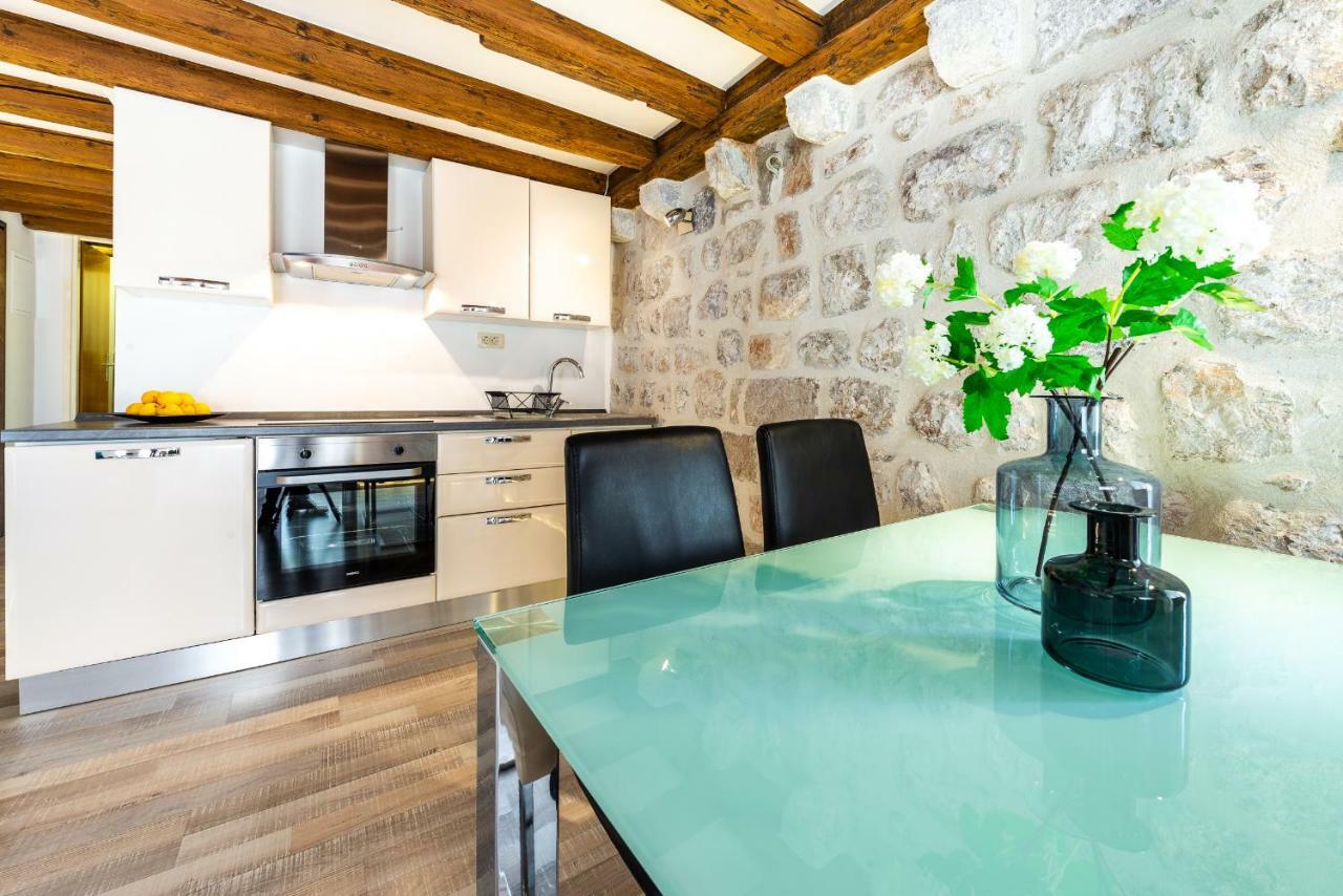Apartment 4